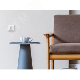 Legrand Valena 774420 Розетка 2к+3нем.ст. мех. белый 